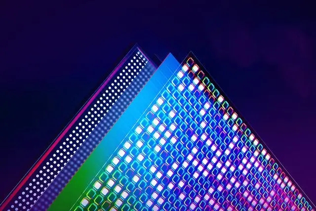 顯示屏.jpg 顯示屏.jpg